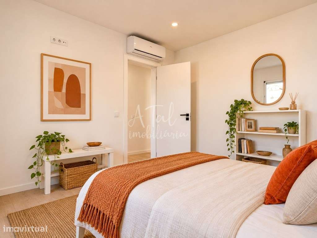 Moradia T6 com piscina e três suítes na Quinta do Abrantes | Uma no...-35