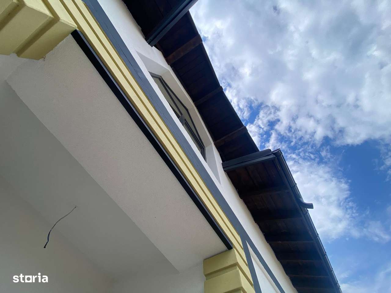 Casa Valea Ursului comuna Miroslava, la padure, CANALIZARE! - Imagine principală: 3/4