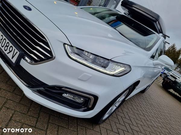 Ford Mondeo 2.0 Hybrid Titanium - 4