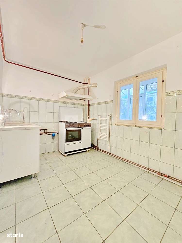 Nicolina - prima statie, 3 camere spatios, disponibil imediat-3