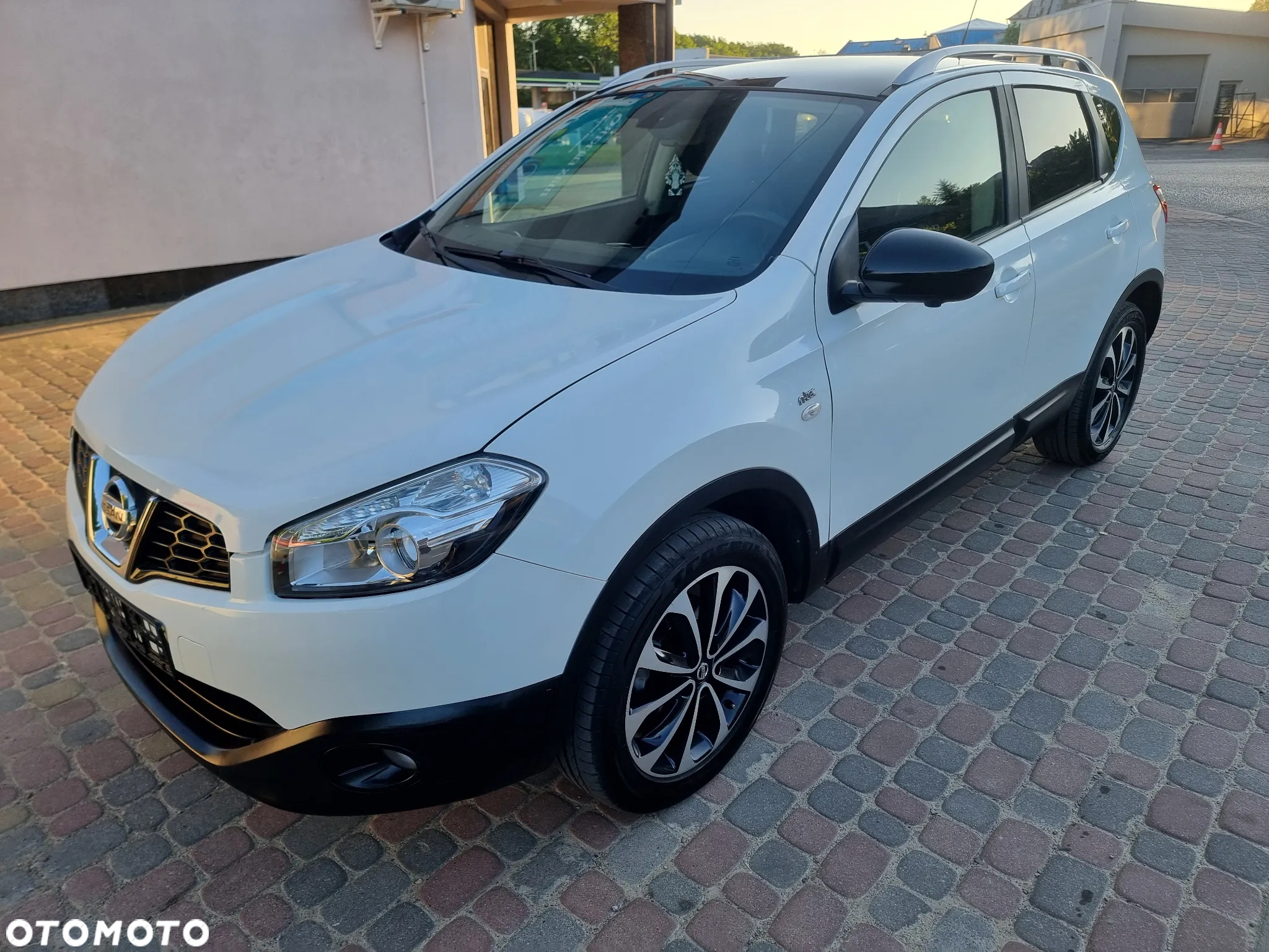 Nissan Qashqai 1.6 360 - 13