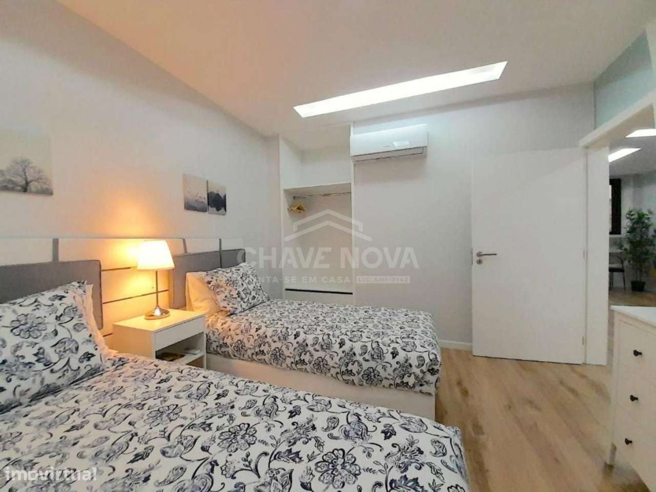 Apartamento T2 na Rua de Fernandes Tomás – Centro histórico do Porto-3