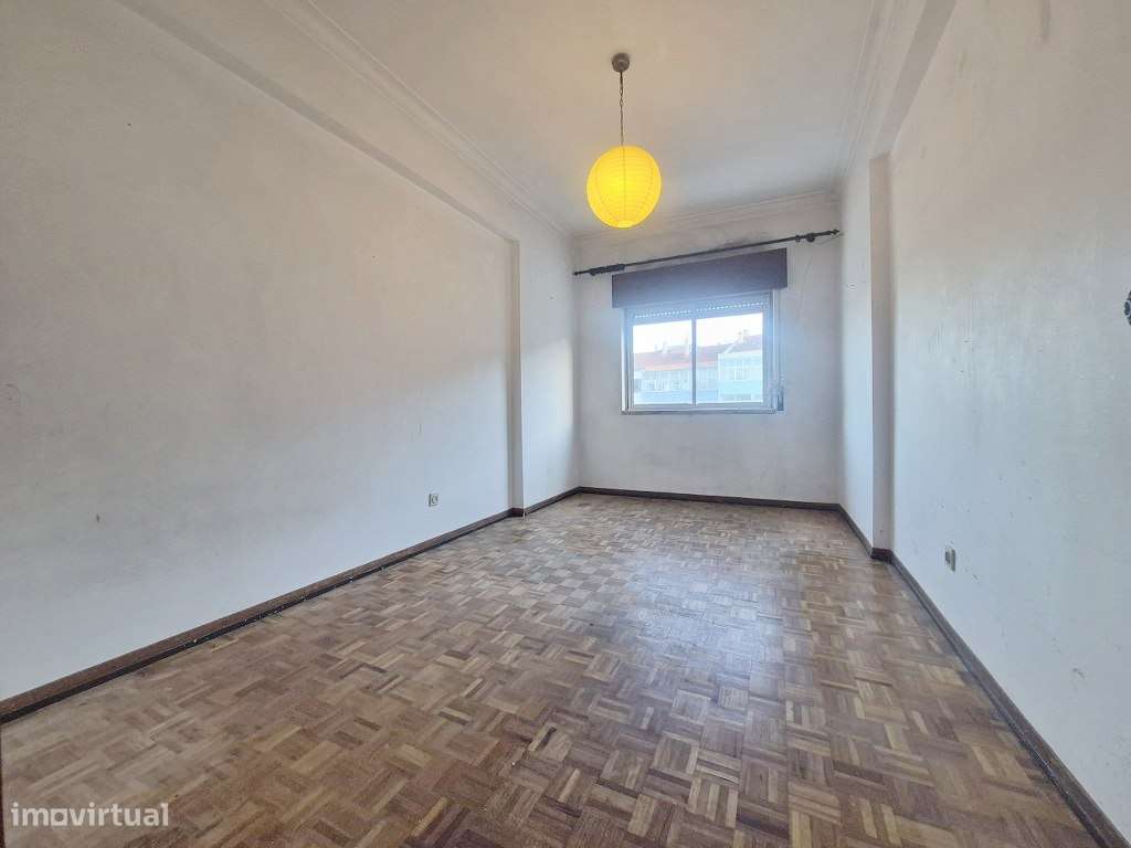 Apartamento T3 Venda em Amora,Seixal-8