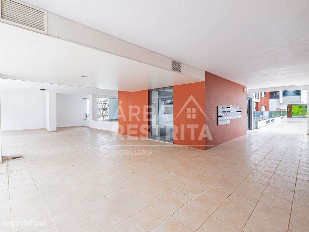 Loures- Apartamento T2 com parqueamento - Grande imagem: 4/60