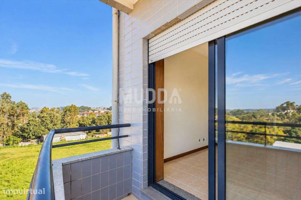 Fantástico T3 Paços Brandão Santa Maria da Feira, ultimo piso ,numa ex-7