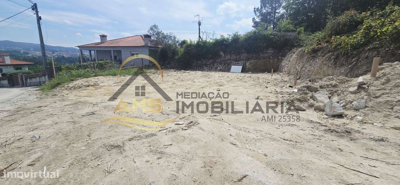 TERRENO DE CONSTRUÇÃO-0