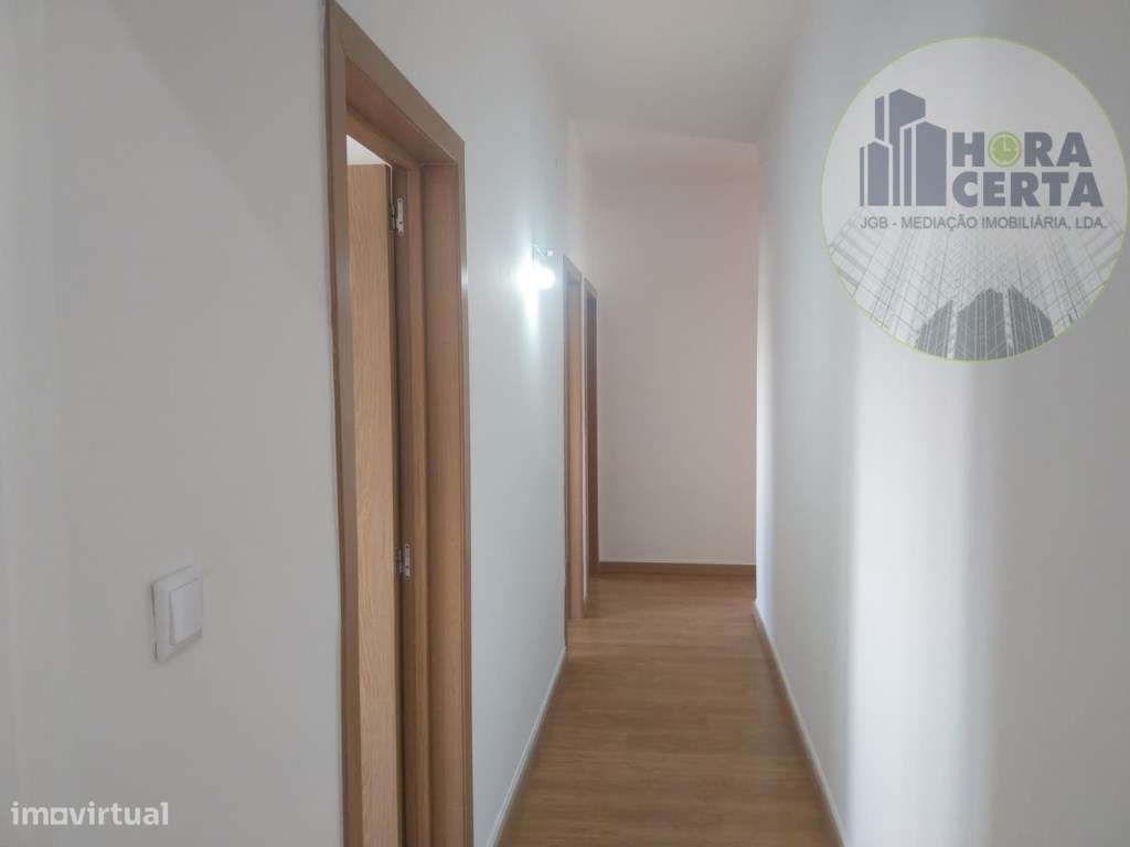 Apartamento T4 nas Mercês!-21