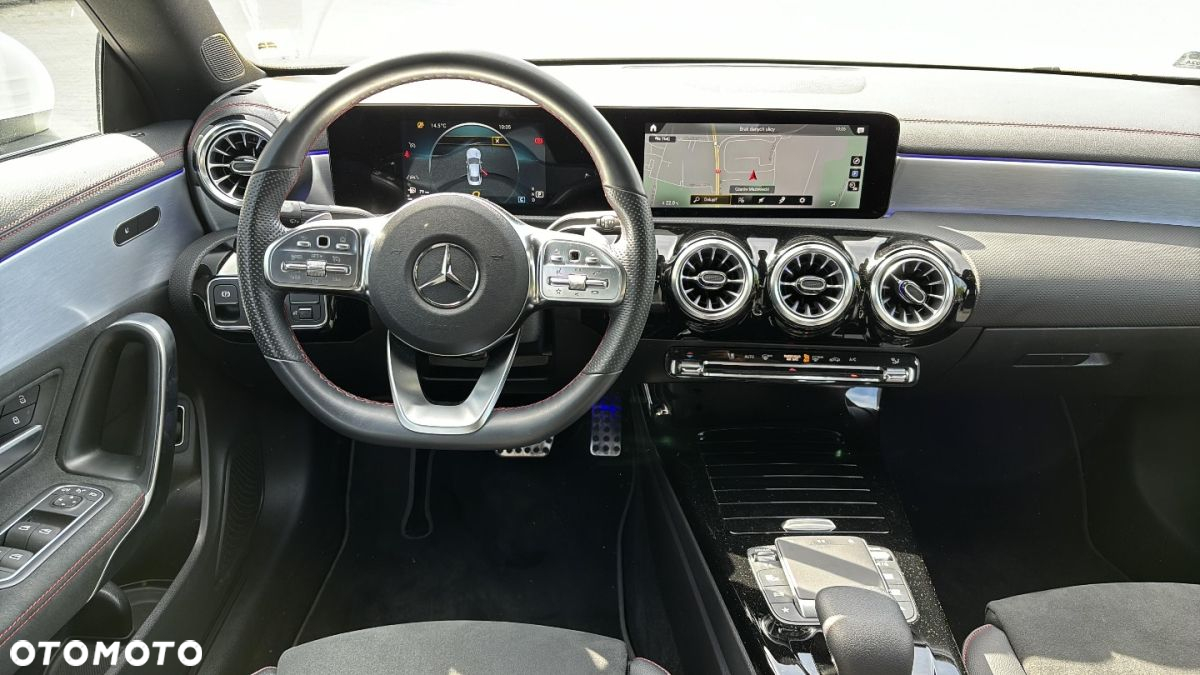 Mercedes-Benz CLA 200 AMG Line 7G-DCT - 28