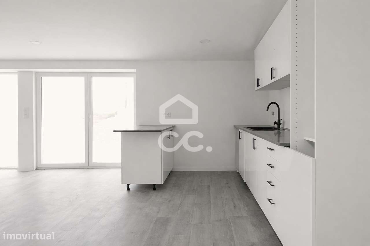 Moradia T3 totalmente remodelada, em Lourinhã – Conforto, modernidade-17