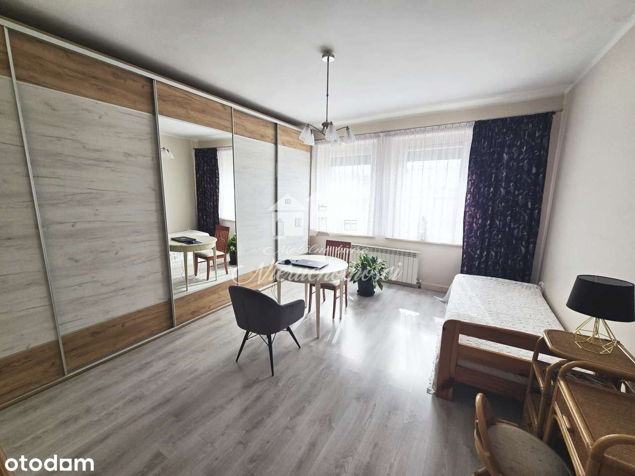 Przestronny dom z ogródkiem i dobrym dojazdem-5