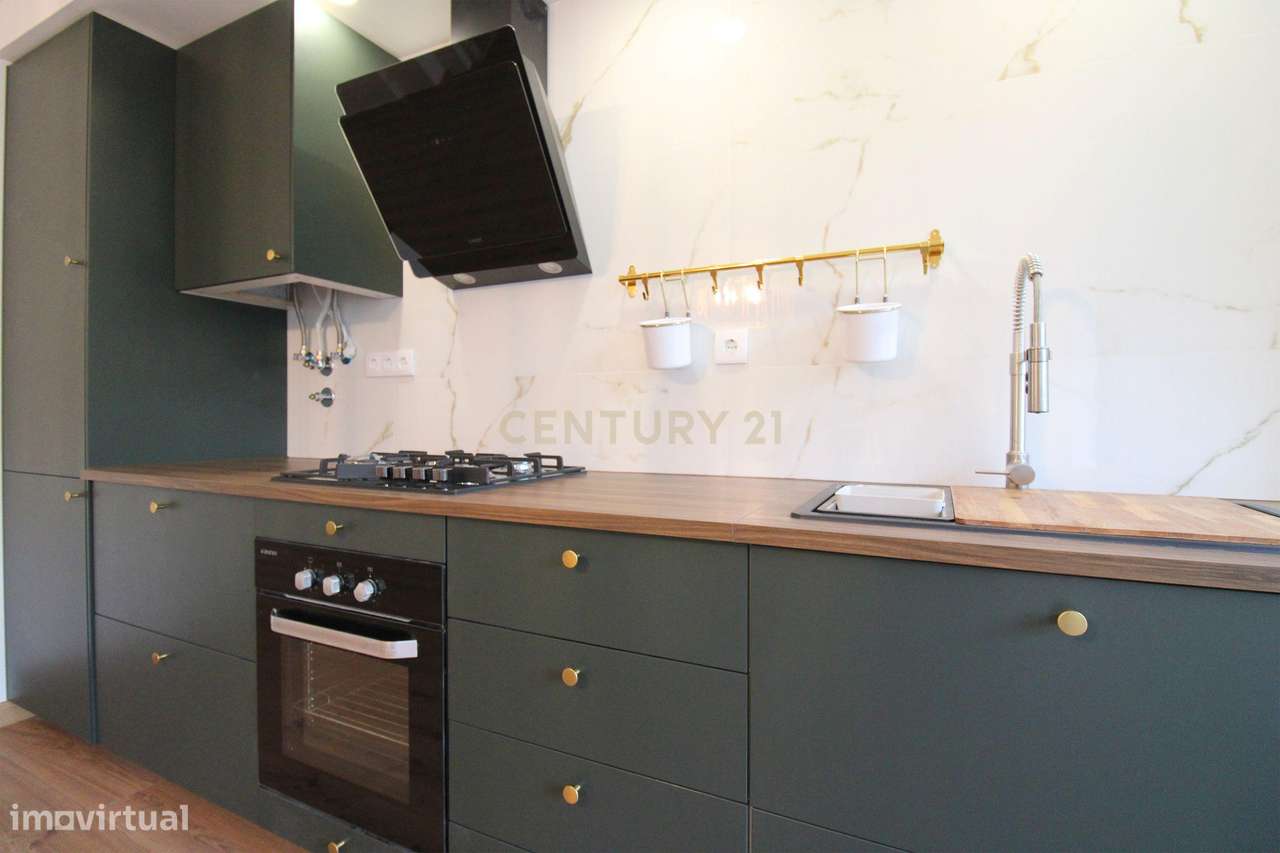 Apartamento T2 totalmente remodelado.-6