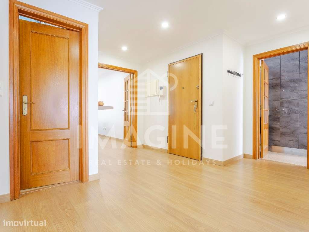 Apartamento T2 junto ao Hospital de São Bernardo-11