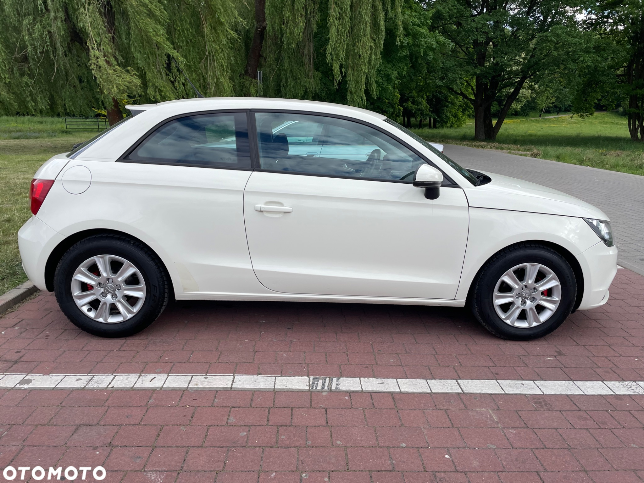 Audi A1 1.2 TFSI Attraction - 12