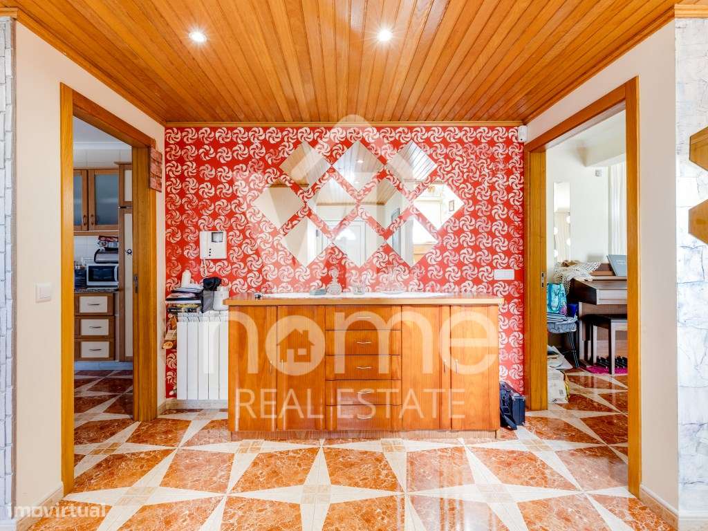 Moradia T4 com 3 WC, Garagem e 1000 m² de Terreno - AZOIA | LEIRIA-19