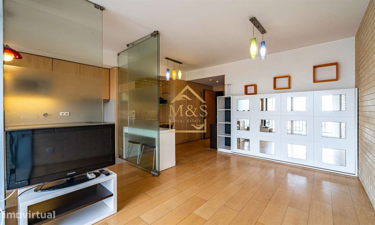 Apartamento T0 - Varanda, Garagem - Estádio Dragão - Antas - Porto-4