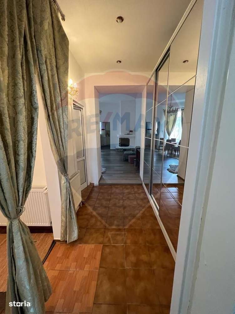 Apartament cu 3 camere de închiriat în Piata Mare /Sibiu - Imagine principală: 4/7