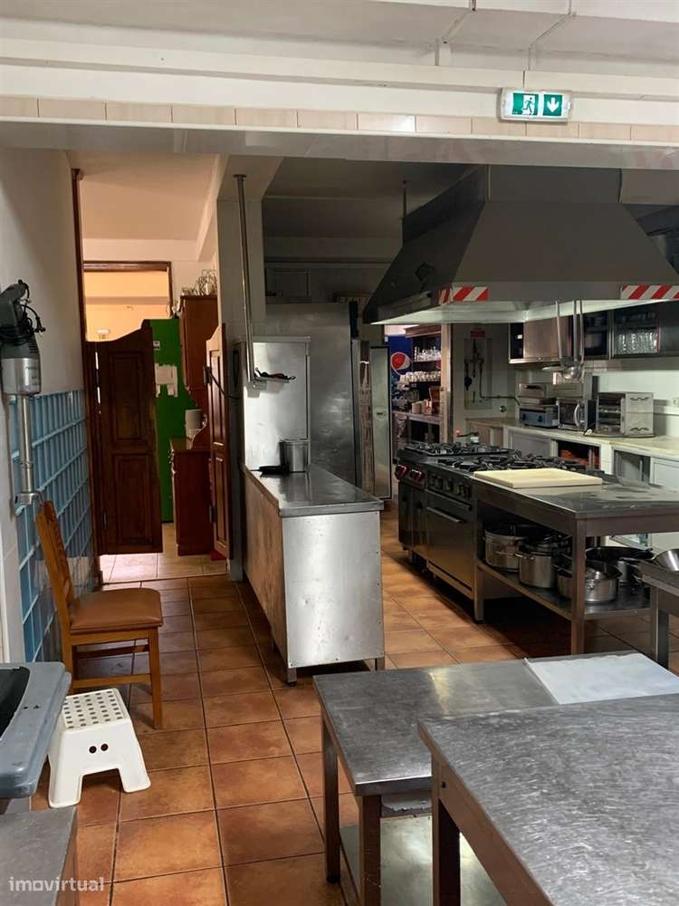 Moradia (Possibilidade) em Estômbar-12