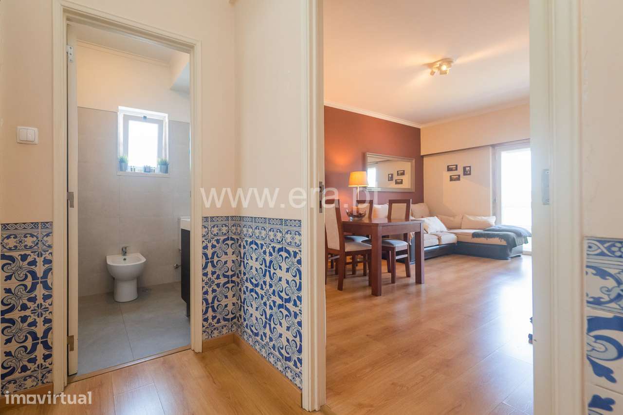 Apartamento T2 com 77 m perto do Metro-25
