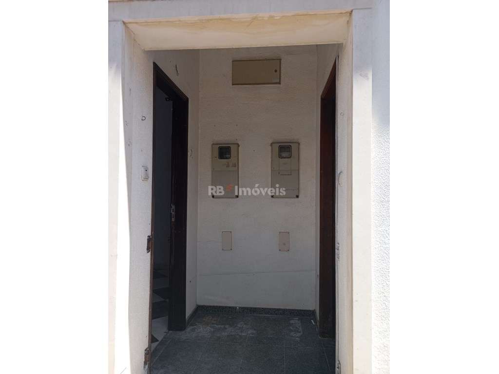 Moradia térrea no centro do Entroncamento - Grande imagem: 5/18