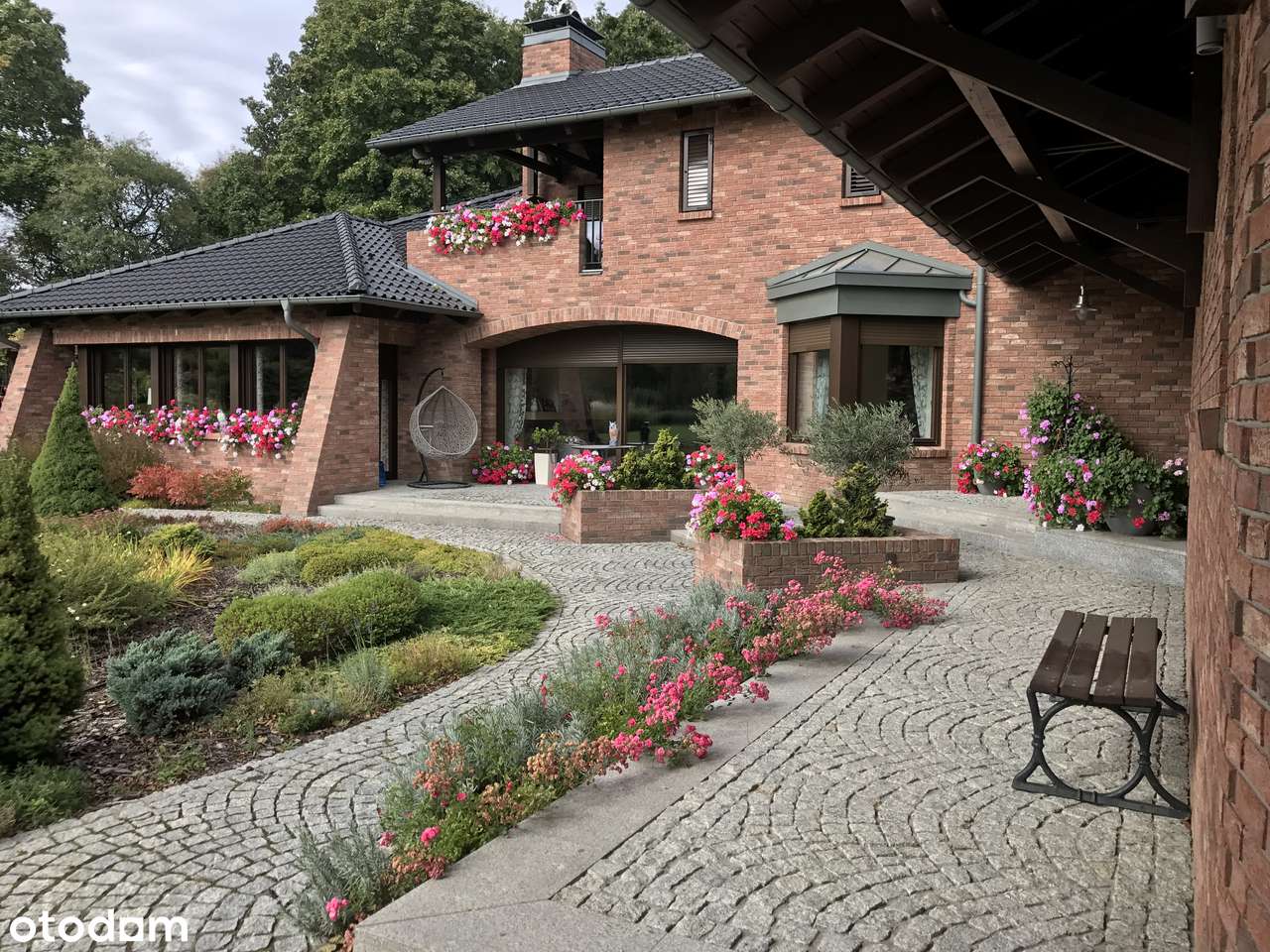 PIĘKNA, UNIKATOWA NA RYNKU POZNAŃSKIM NIERUCHOMOŚĆ-4