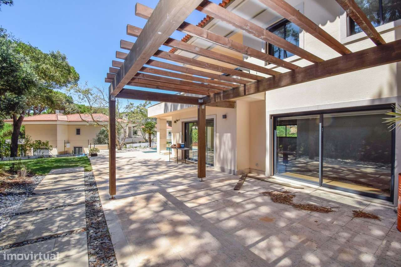 Moradia com 5 quartos, jardim e piscina, no Estoril - Grande imagem: 5/55