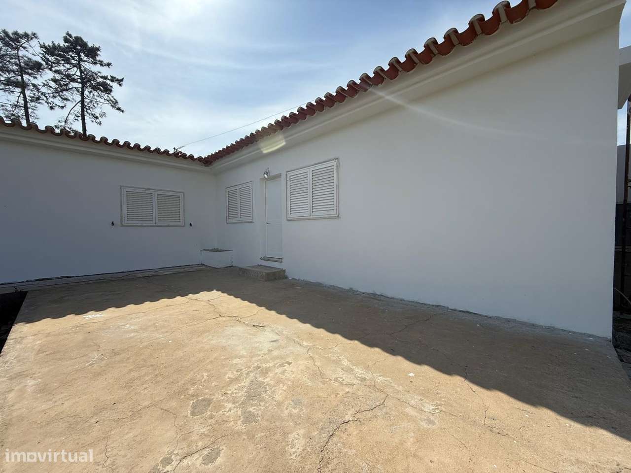 Moradia T3 em lote de 420m2 em Fernão Ferro-48