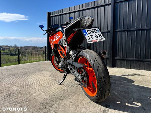 KTM Duke - 4