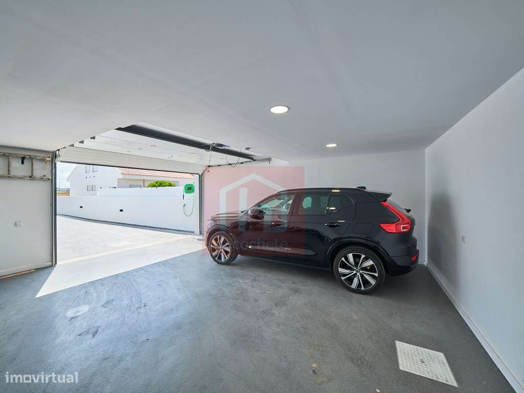 Moradia T5 de Luxo com Piscina Infinita Aquecida e Jacuzzi em Corte...-12