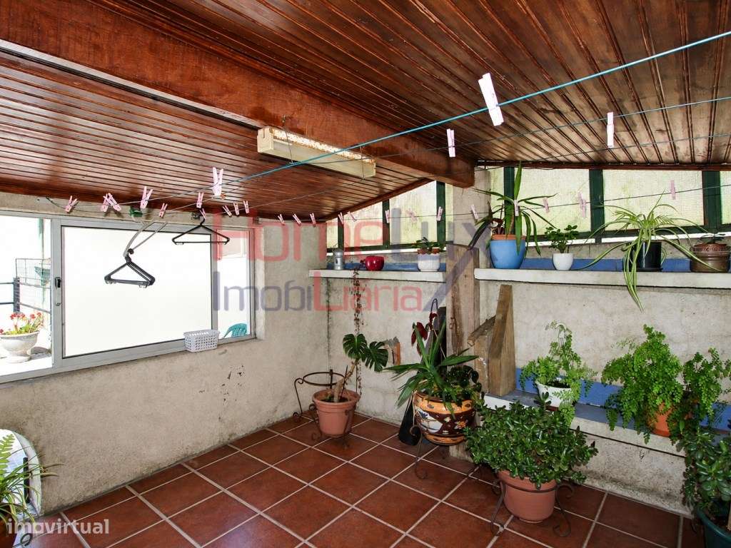 Moradia T4 em Fânzeres-36