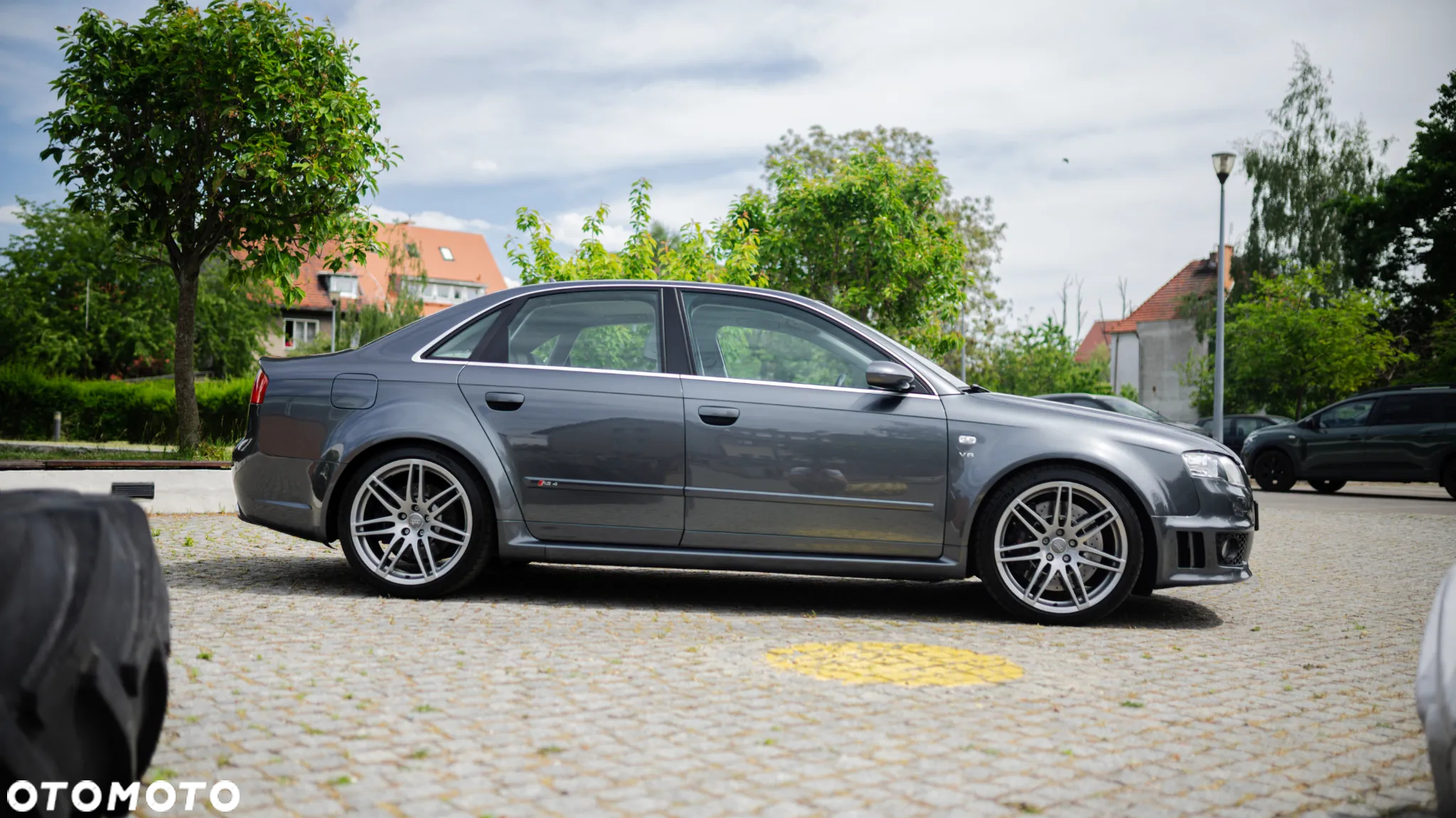 Audi RS4 Standard - 7