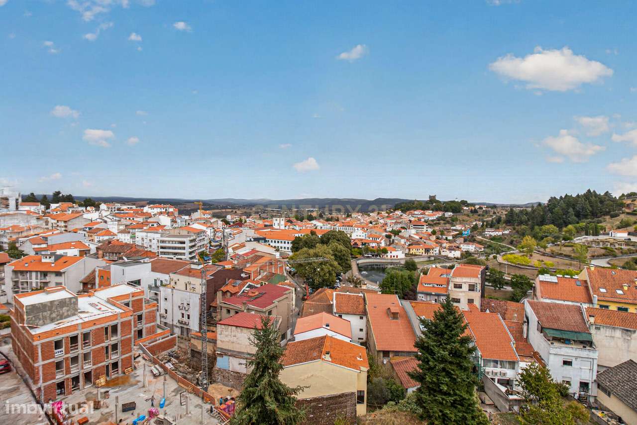 Fantástico APARTAMENTO T3 no #CENTRO de# BRAGANÇA!!!- AVENIDA SÁ CARNE-23