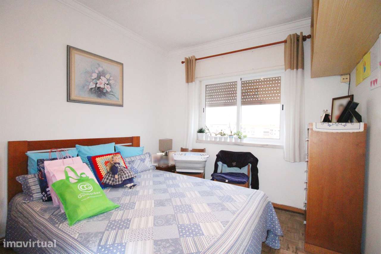 Apartamento T2 Amora - Seixal-6