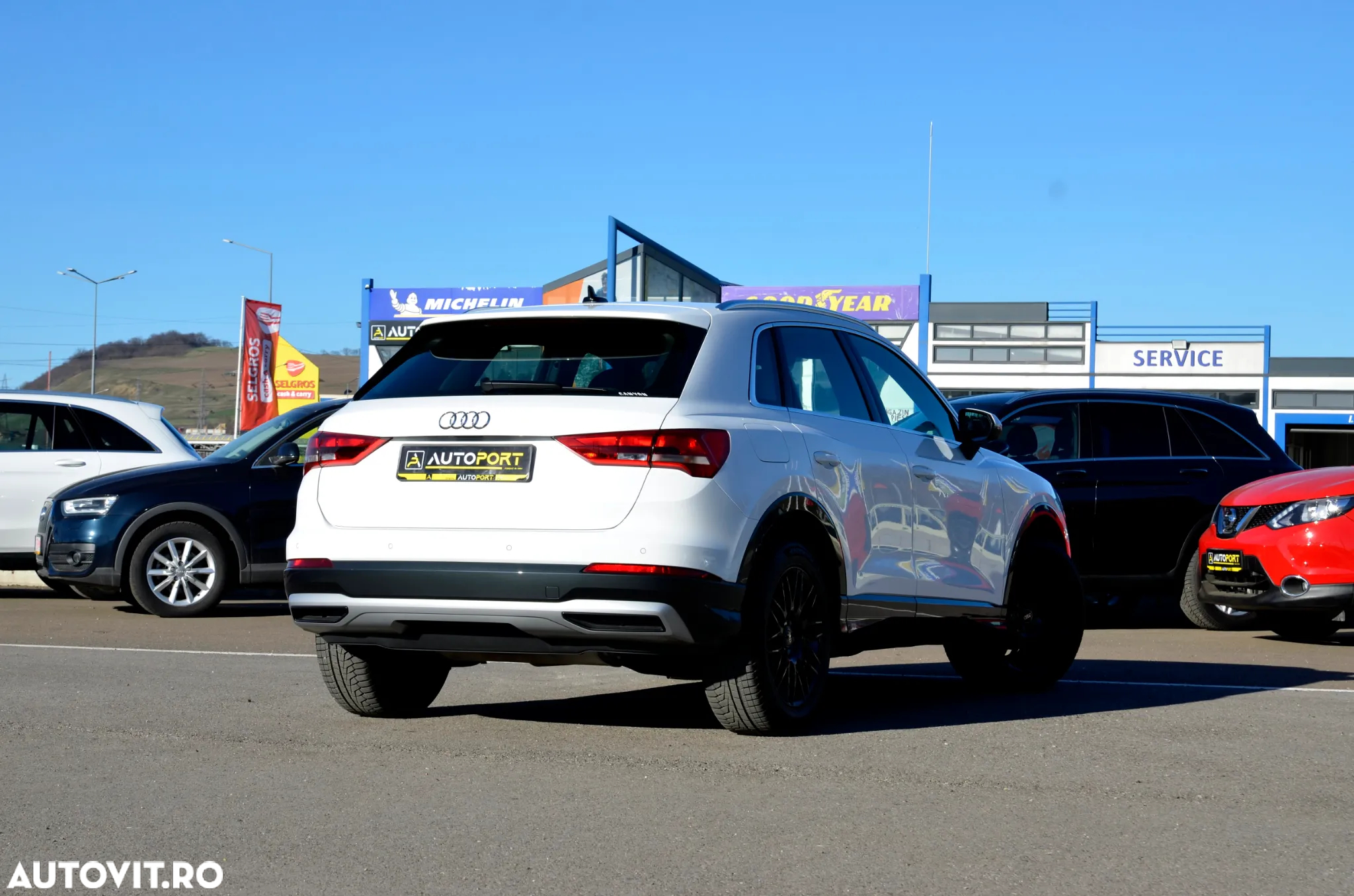 Audi Q3 35 TFSI - 4