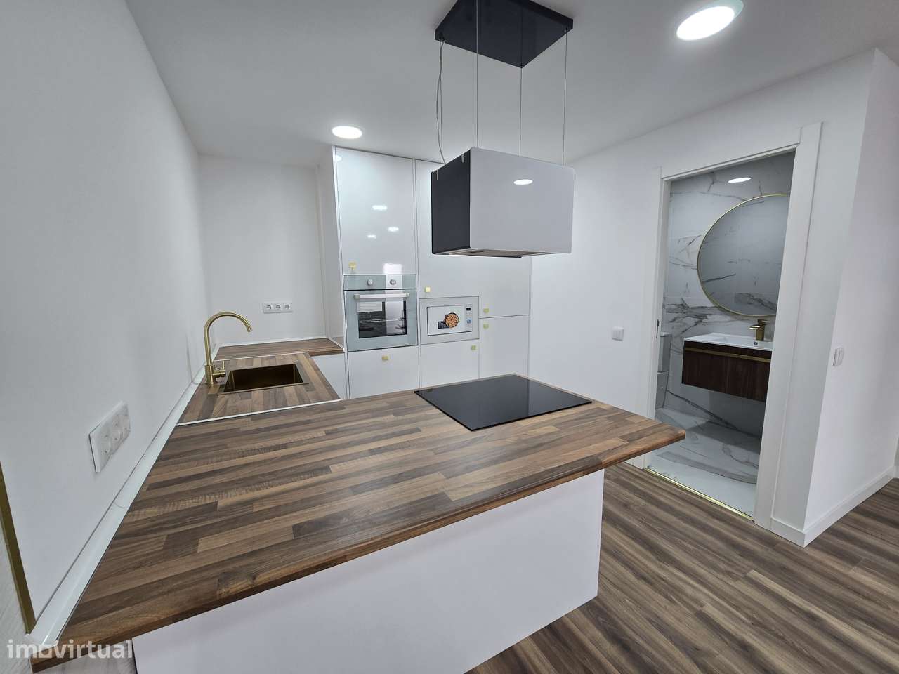 Fantástica Moradia T2 Totalmente Renovada na Zona Histórica de Palmela-12