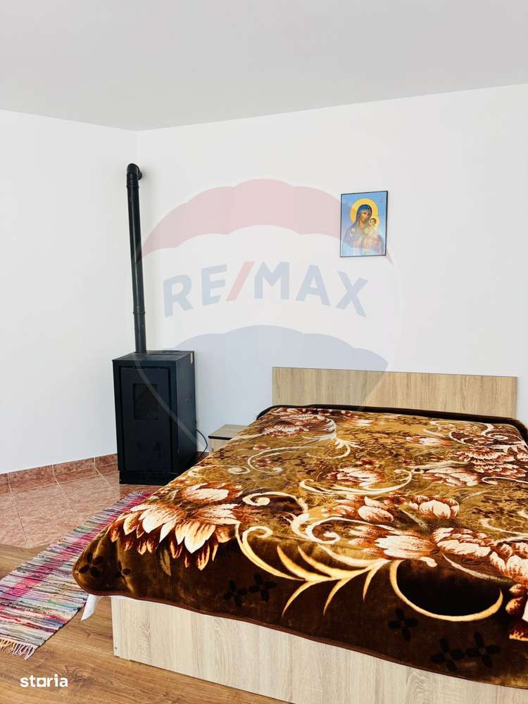 Casă / Vilă cu 5 camere de vânzare - Imagine principală: 5/19