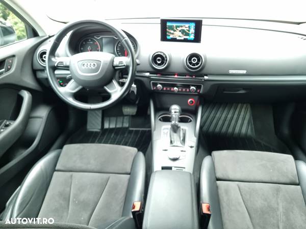 Audi A3 2.0 TDI Sportback (clean diesel) quattro S tronic Ambiente - 10