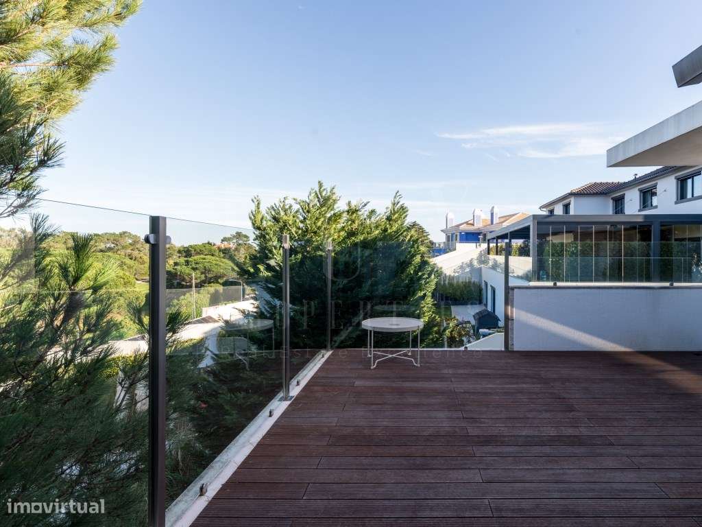 MORADIA T4 COM PISCINA E VISTA PARA O GOLF NO ESTORIL - Grande imagem: 4/29