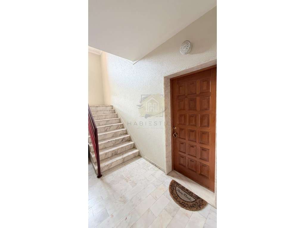 Apartamento T2 Rc com logradouro comum-10