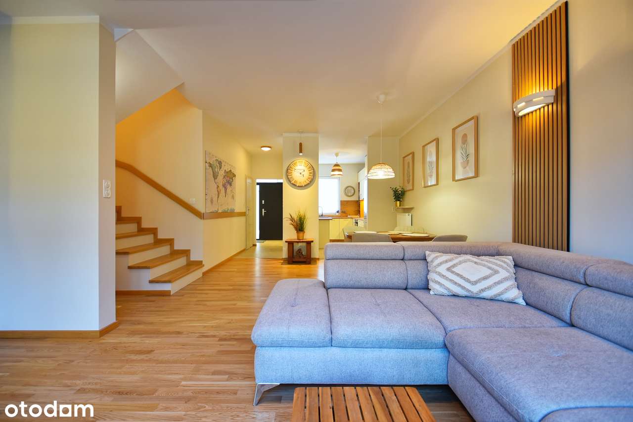 Dom w centrum Łomiankach, 5 pokoi, 4 łazienki, idealny dla rodziny - Pełny obrazek: 2/20