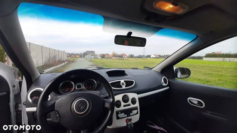 Renault Clio 1.5 dCi Tech Run - 15