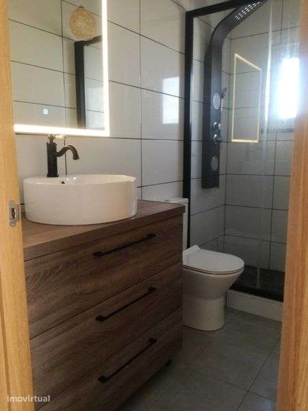 Moradia térrea, no centro de sagres, mobilado a 700m das praias. - Grande imagem: 4/12