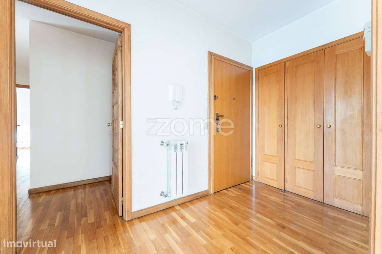 Apartamento T3, com varanda e garagem, no condomínio “Quinta da Sed... - Grande imagem: 4/42