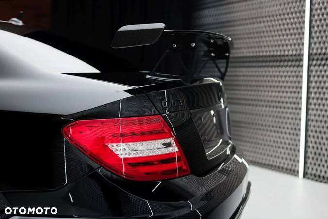 Mercedes-Benz Klasa C 63 AMG Coupe AMG SPEEDSHIFT MCT Black Series - 13