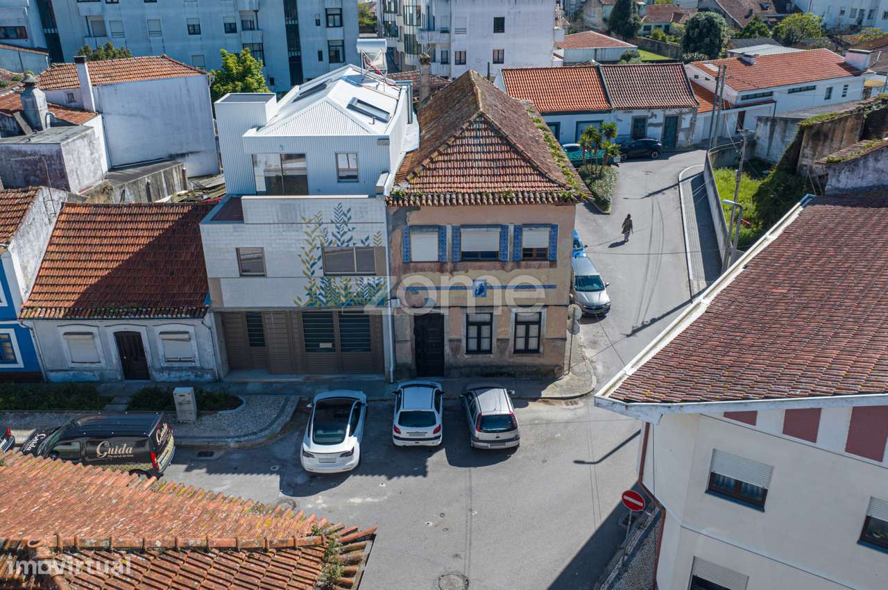 Moradia T4 no Centro de Ovar para Reabilitação - Grande imagem: 4/16