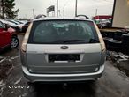 Ford Focus Turnier 2.0 16V Ghia - 5