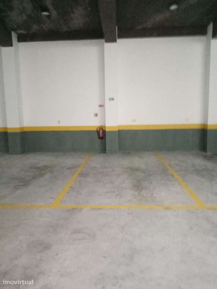 Lugar de estacionamento, Av. António José de Almeida, 277 Viseu - Grande imagem: 5/10