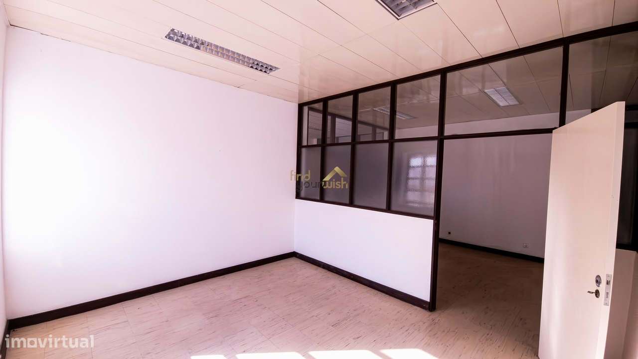 Armazém de cerâmica localizada no centro de Vestiaria.-5