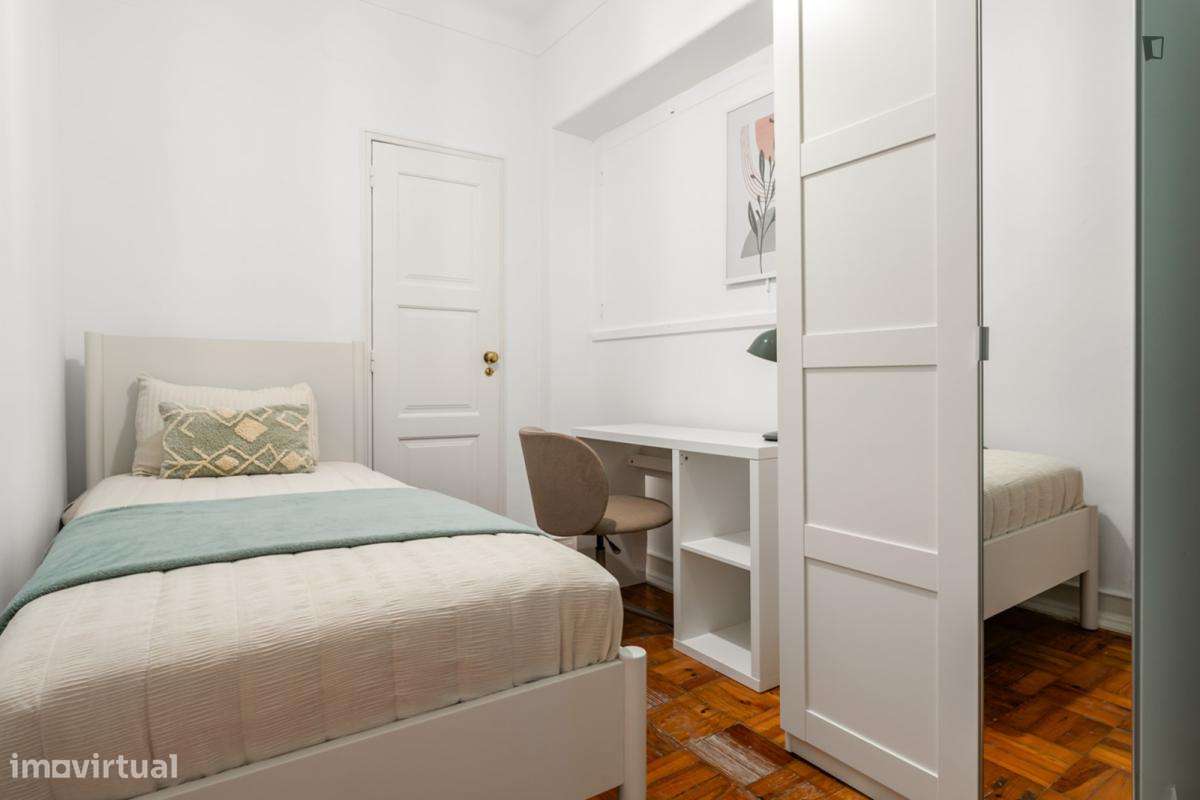 Quarto - localizado em Alvalade Lisbon - Grande imagem: 3/9