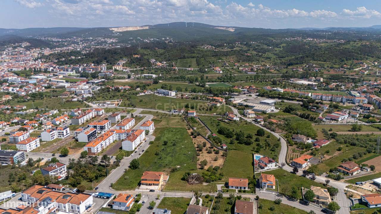 Terreno Urbano com 587 m² para Construção em Pombal – Zona em Crescime-23