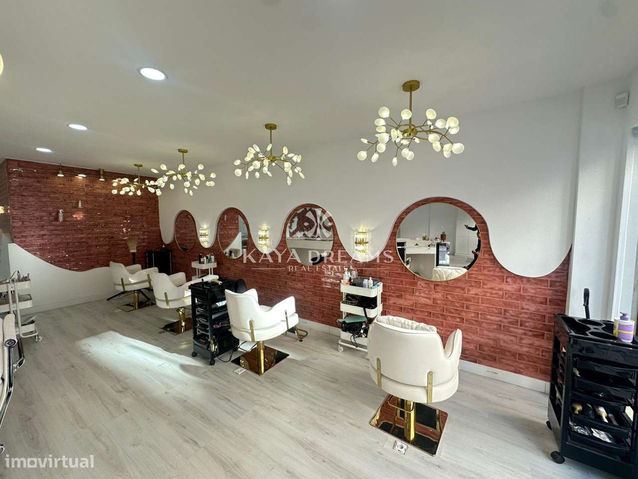 Salão de Cabelereiro para Trespasse em Ramada-Odivelas - Grande imagem: 4/18